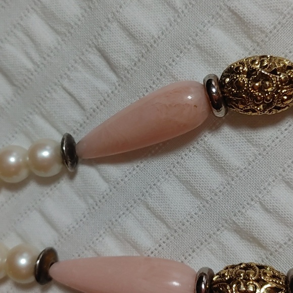 Vintage 1928 Signed Faux Pearl with Pink Teardrop Beads - Picture 13 of 15